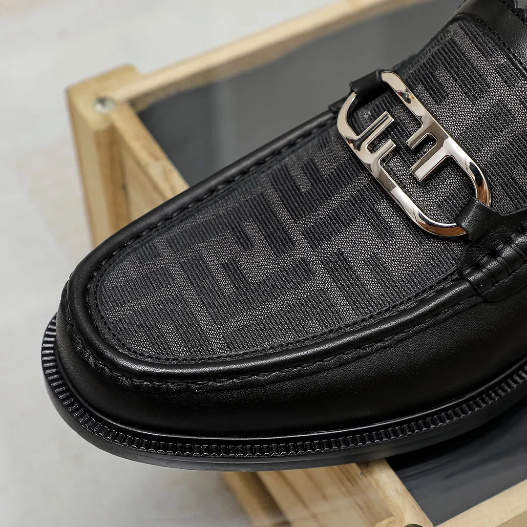 Men's shoes💰440 🕷🕷【FENDI】The latest men's formal leather shoes🇨🇳Classic series not to be missed💯The first layer is made of imported first-layer cowhide☘Original quality, the leather is smooth and delicate🎋The version is awesome, the perfect streamlined outline🍇🐮Leather lining, 2 colors, size 38-45...